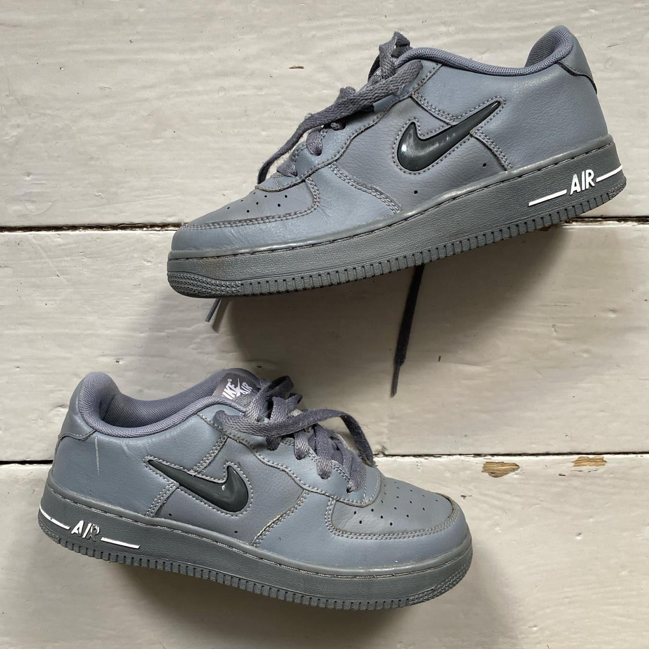 Nike Air Force 1 Grey Jewel (UK 5)