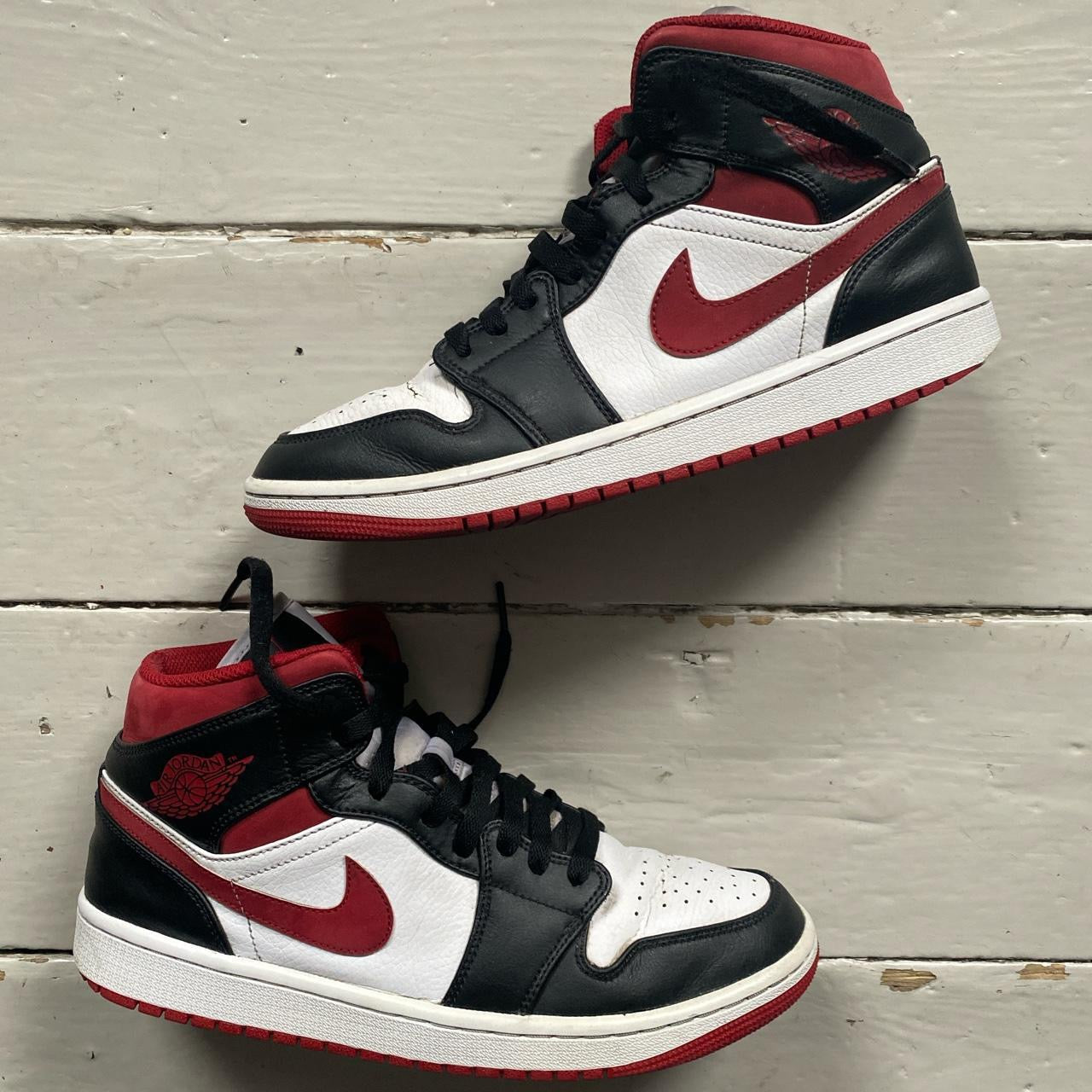 Jordan 1 Black Gym Red Mid (UK 8.5)