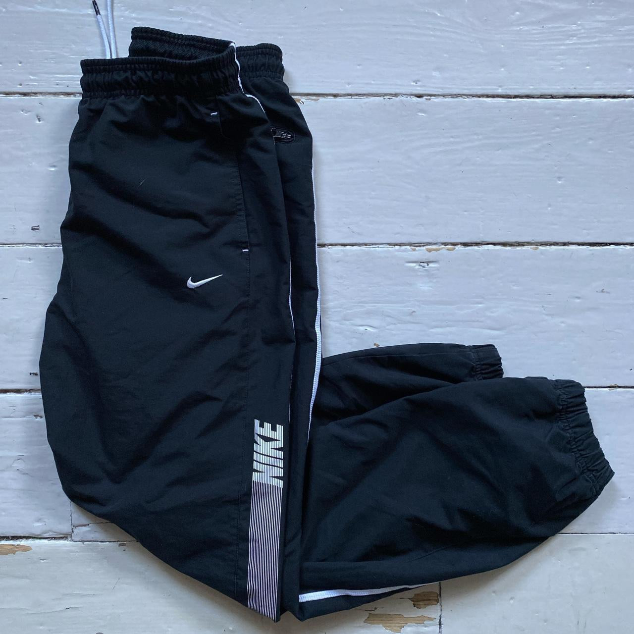 Nike Club Spellout Shell Bottoms (Small)