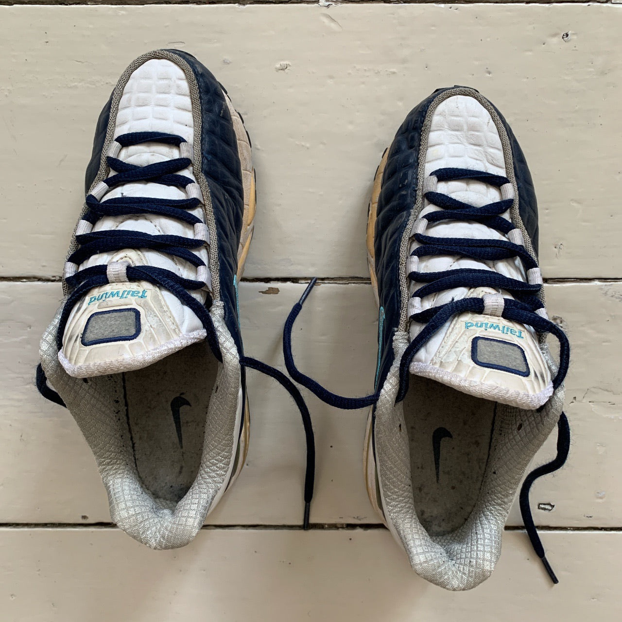Nike Tailwind Vintage 2001 (UK 4)