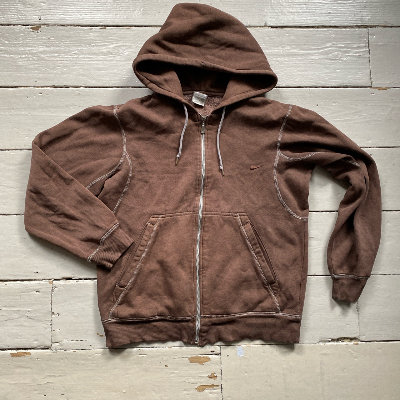 Nike Contrast Stitch Brown Hoodie (Small)