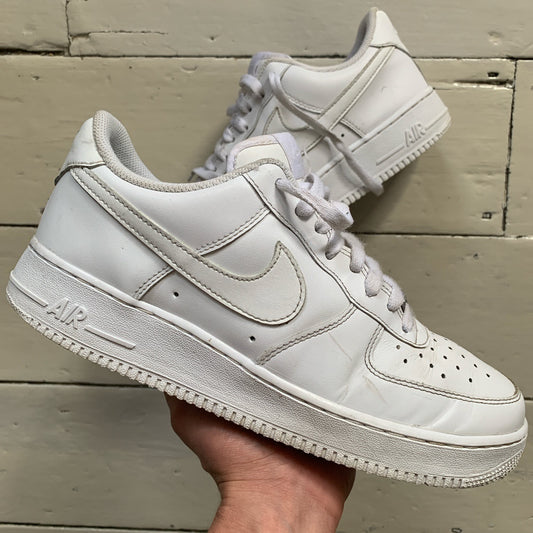 Nike Air Force 1 White (UK 8)