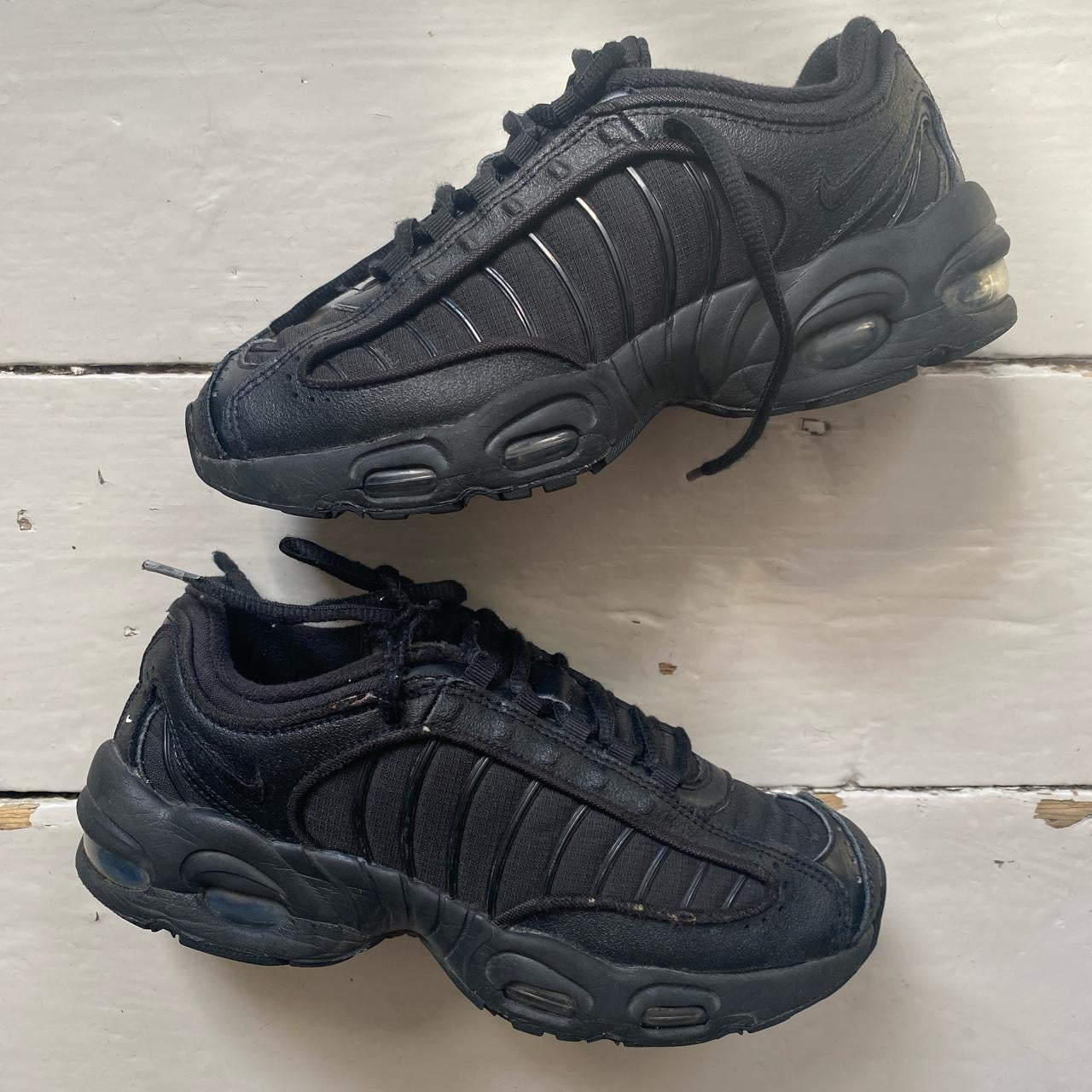 Nike Air Max Tailwind IV (UK 5)