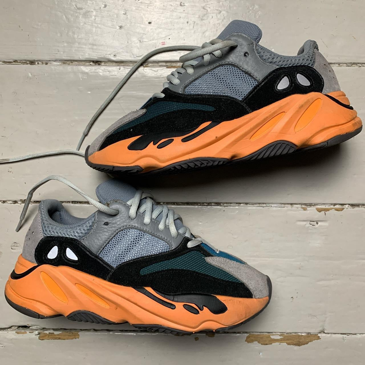 Yeezy 700 Wash Orange (UK 6)