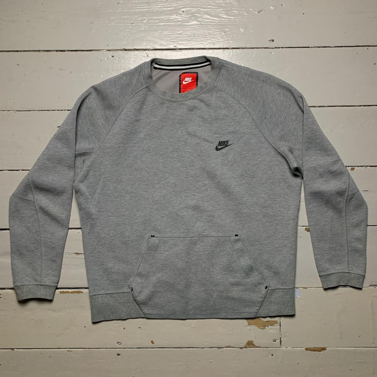 Nike Tech Fleece Grey Jumper (Large)