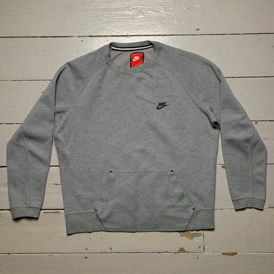 Nike Tech Fleece Grey Jumper (Large)