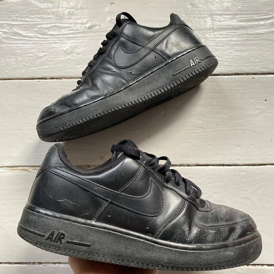 Nike Air Force 1 Black (UK 9)