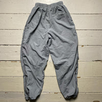 Umbro Shell Bottoms (Medium)