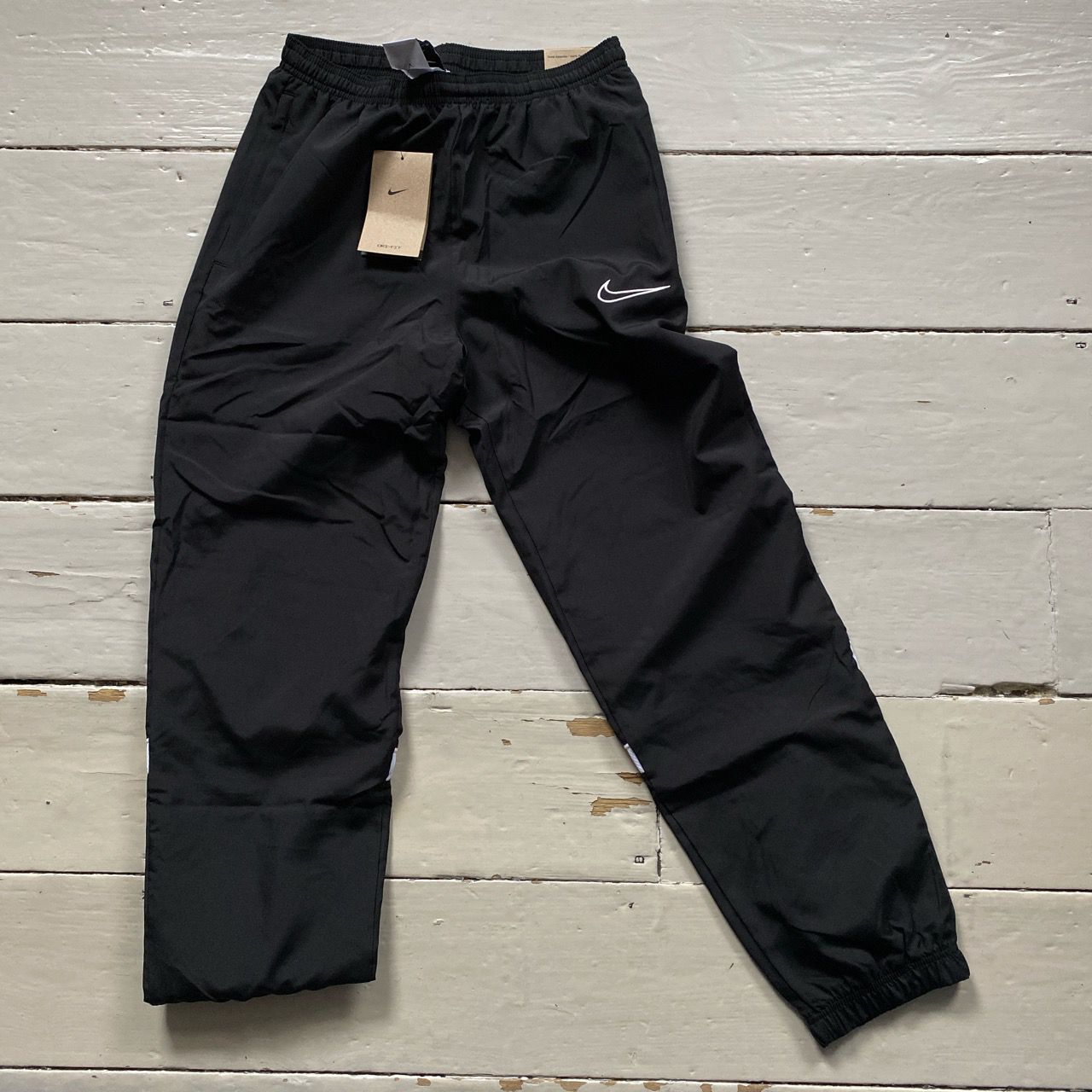 Nike Swoosh Shell Bottoms (Women Small)