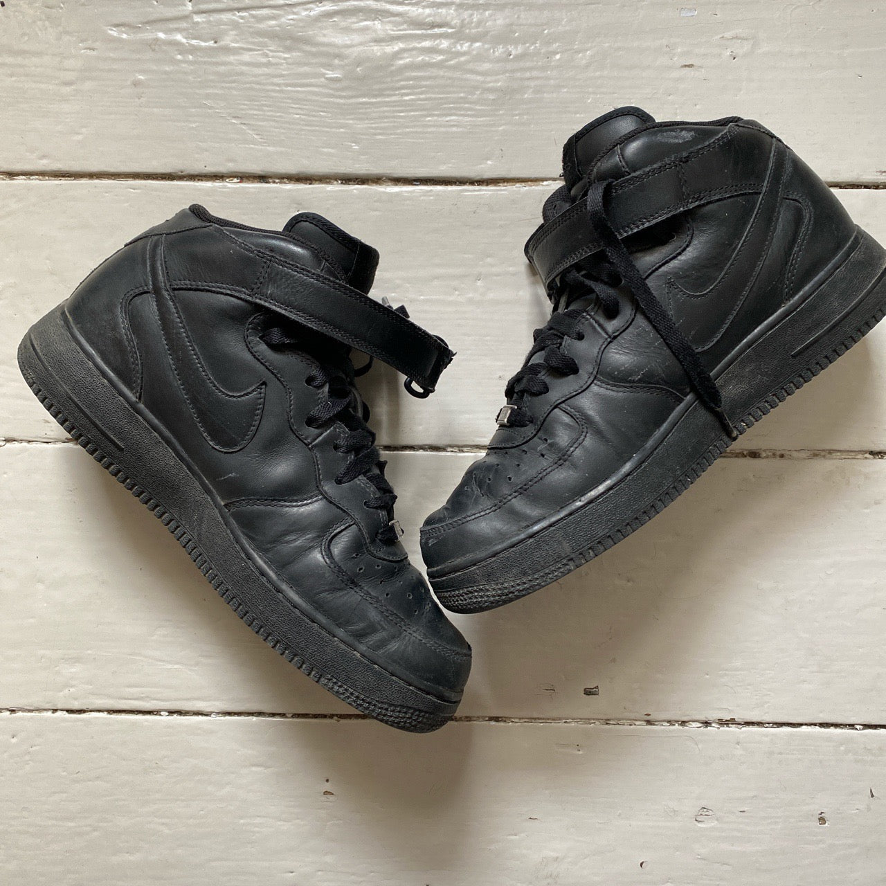 Nike Air Force 1 Mid Black (UK 9)