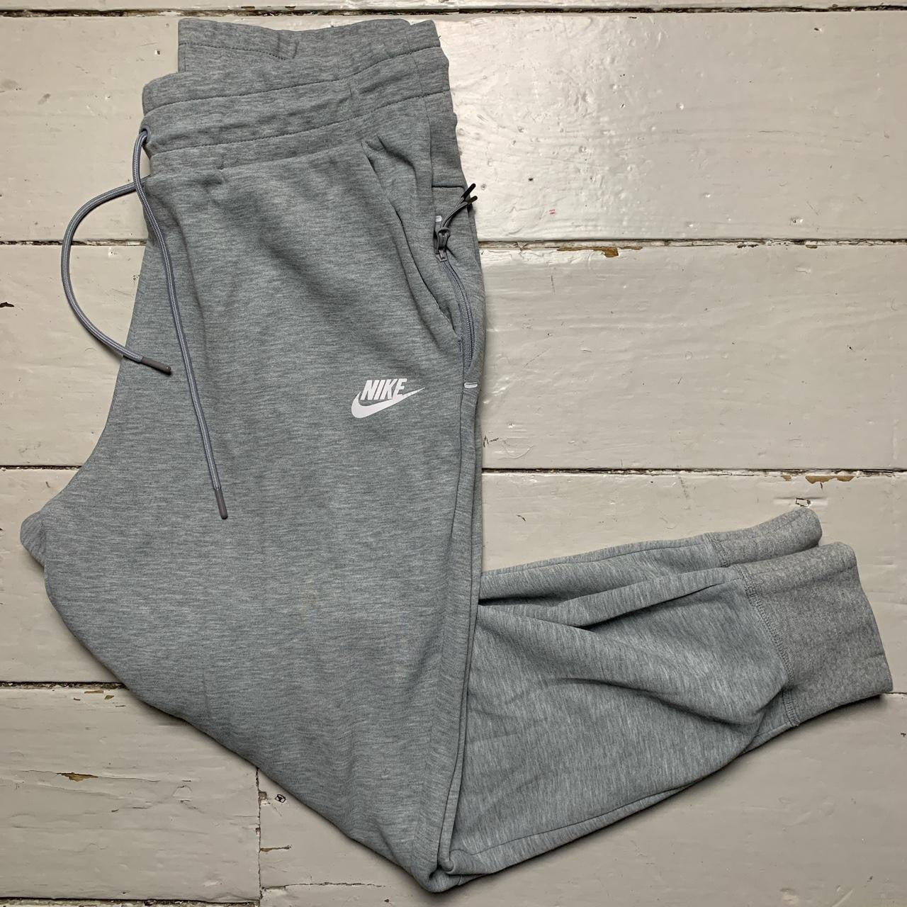 Nike Grey Tech Fleece Bottoms (Medium)