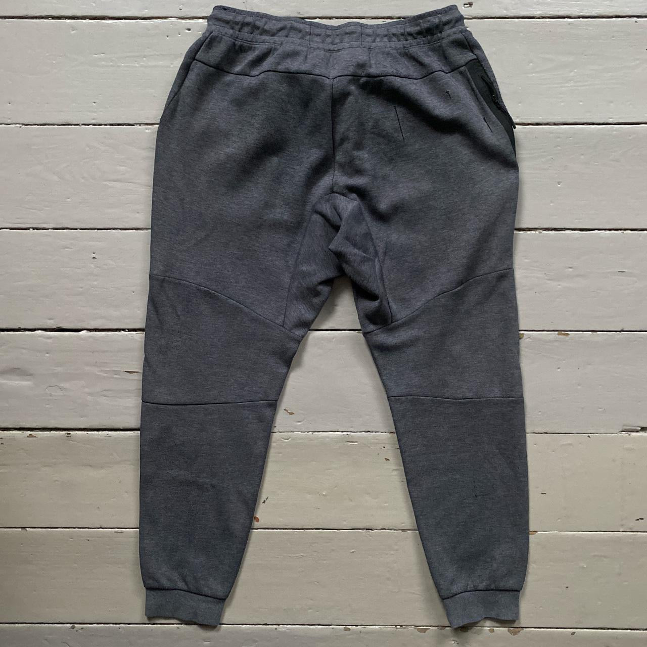 Nike Tech Fleece Grey Joggers (Large)