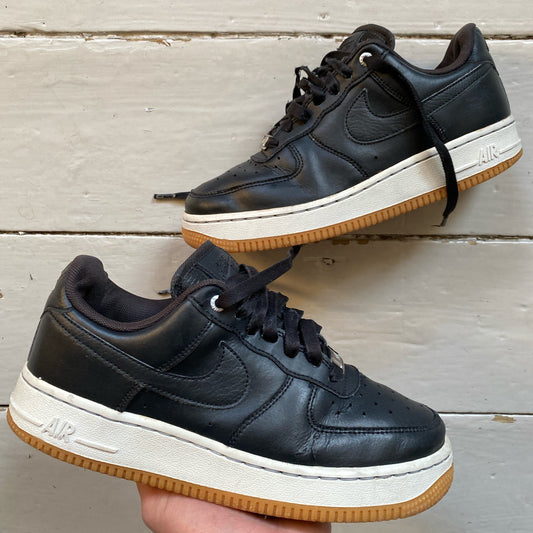 Nike Air Force 1 Black and White (UK 4)