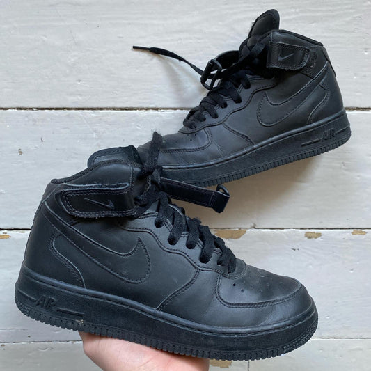 Nike Air Force 1 Mid Black (UK 5)