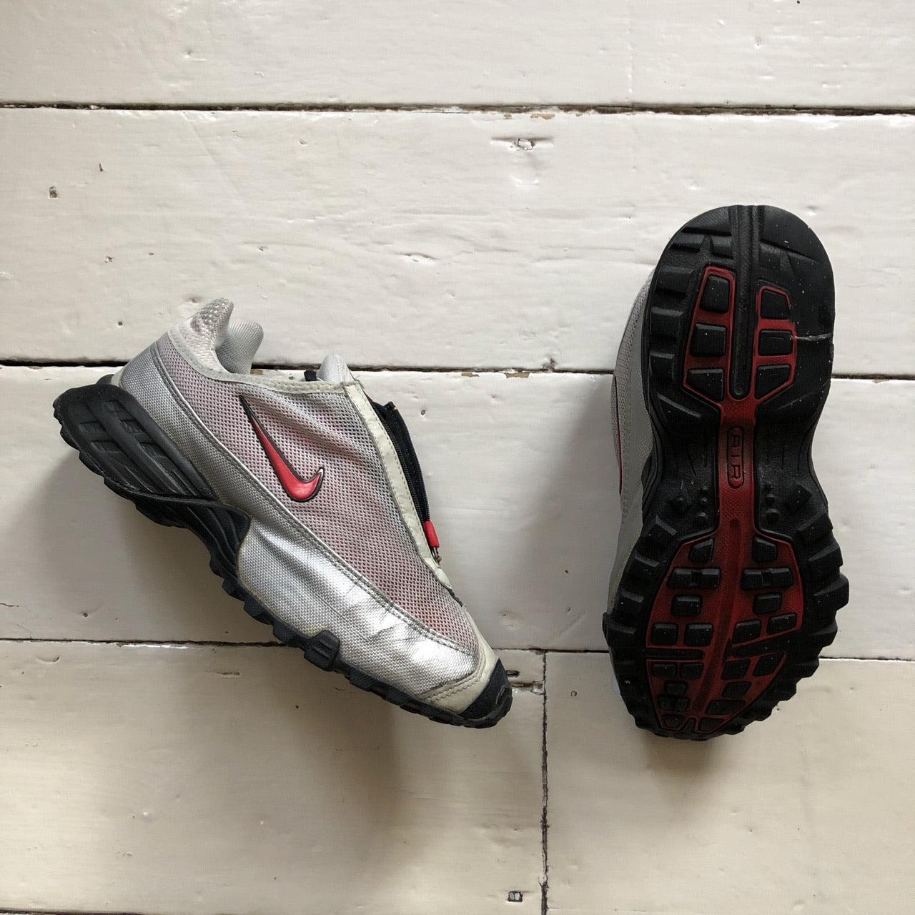 Nike Vintage ACG Storm Shield (UK 7)