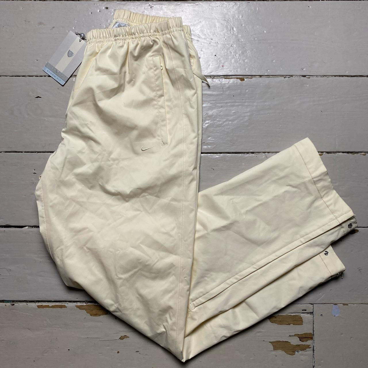 Nike Golf Vintage Shell Bottoms (Large)