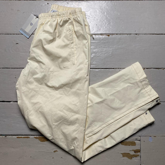 Nike Golf Vintage Shell Bottoms (Large)