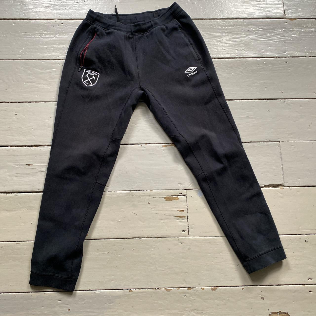 Umbro West Ham United Joggers (Medium)