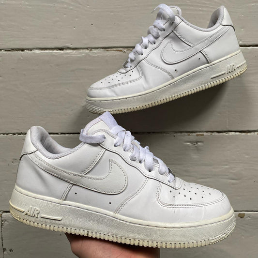 Nike Air Force 1 White (UK 6.5)