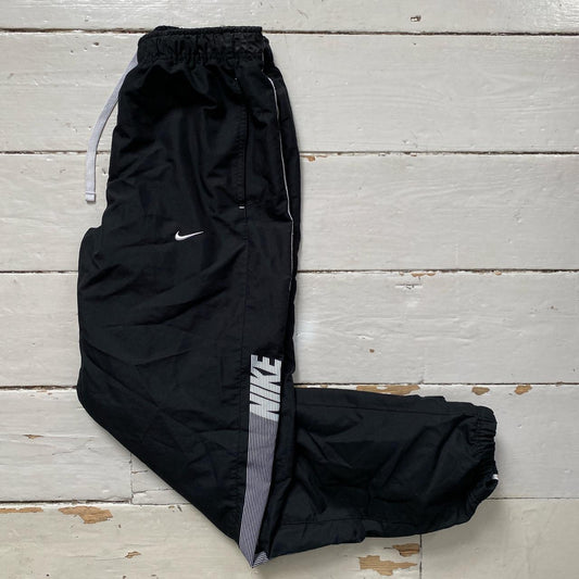 Nike Club Shell Bottoms (Small)