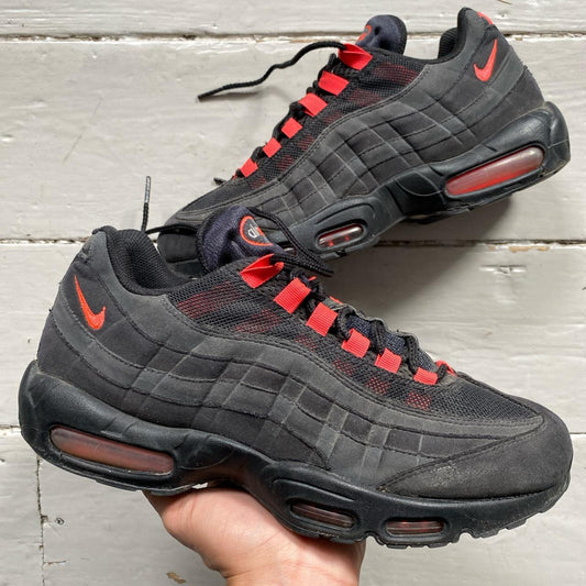 Nike Air Max 95 Laser Crimson Black (UK 9)