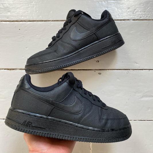 Nike Air Force 1 Black (UK 8)