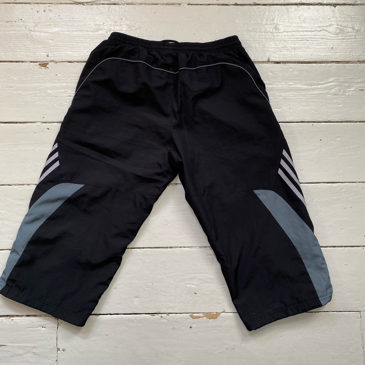 Adidas Shell Bottom Shorts (W30)