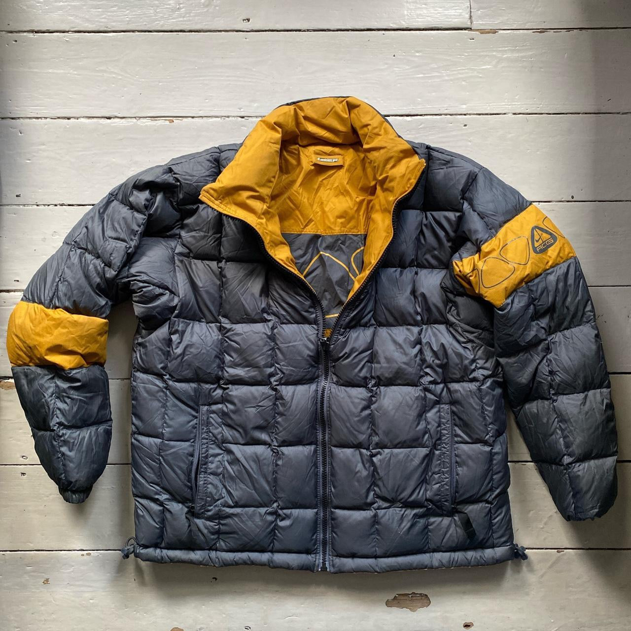 Nike ACG Vintage Reversible Jacket (XL)