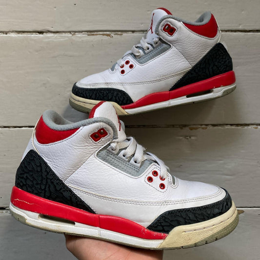 Jordan 3 Fire Red (UK 5)