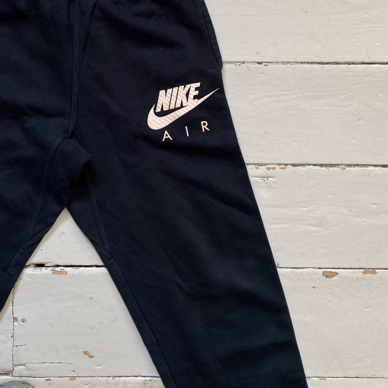 Nike Air Swoosh Joggers (Womens Small)