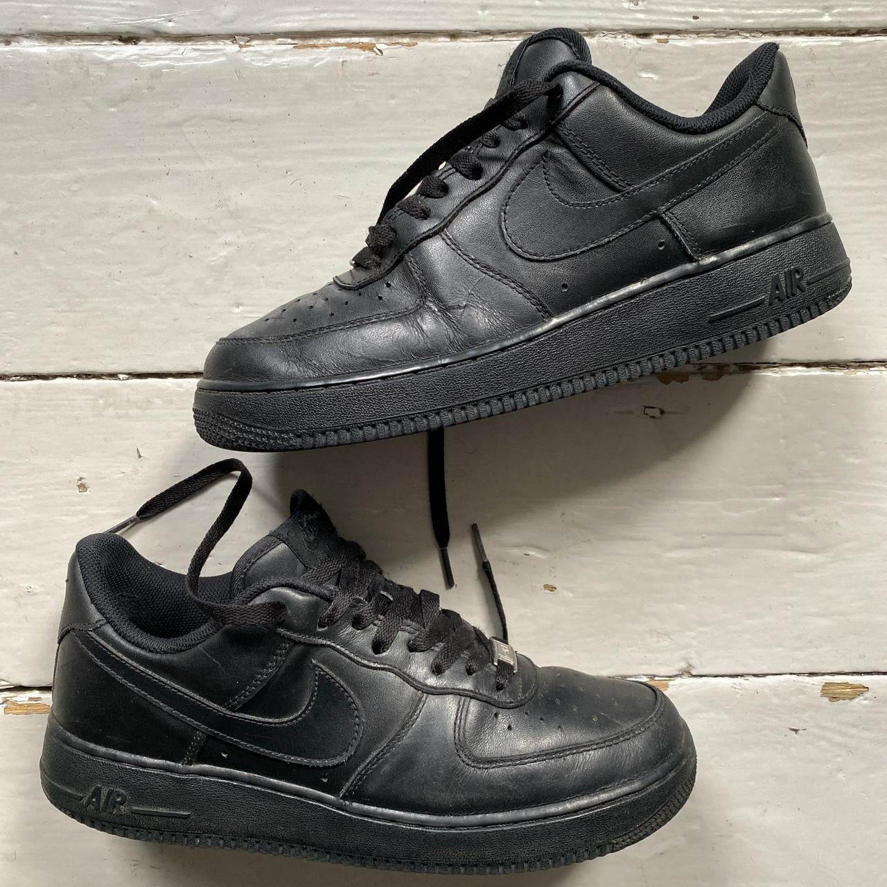 Nike Air Force 1 Black (UK 8)