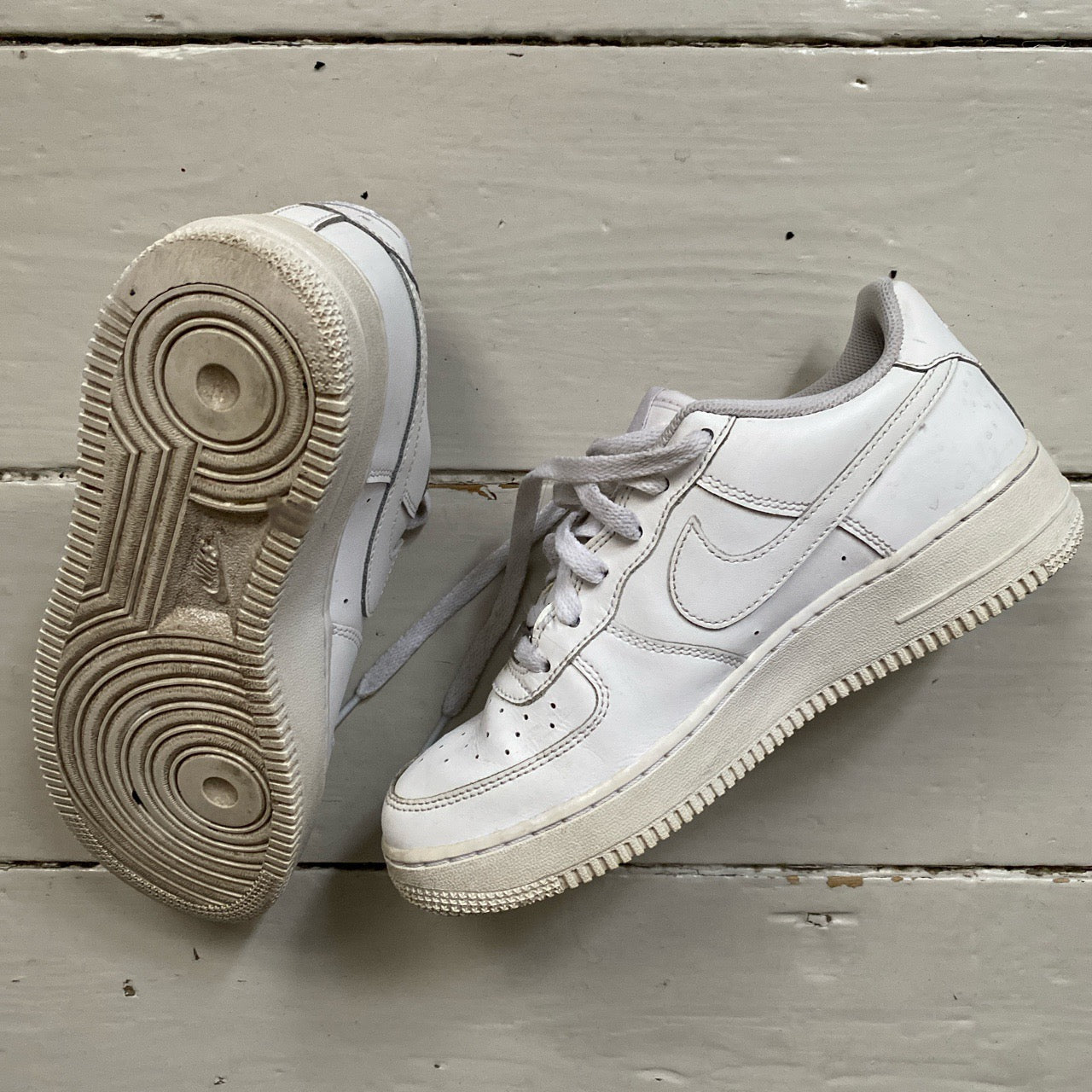 Nike Air Force 1 White (UK 5.5)