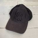 New Era new York Yankees Black Cap (Small/Medium)