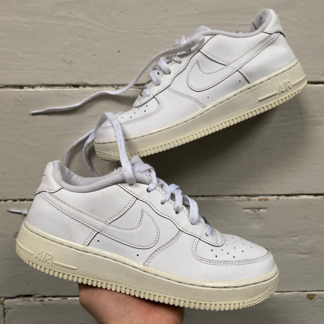 Nike Air Force 1 White (UK 6)