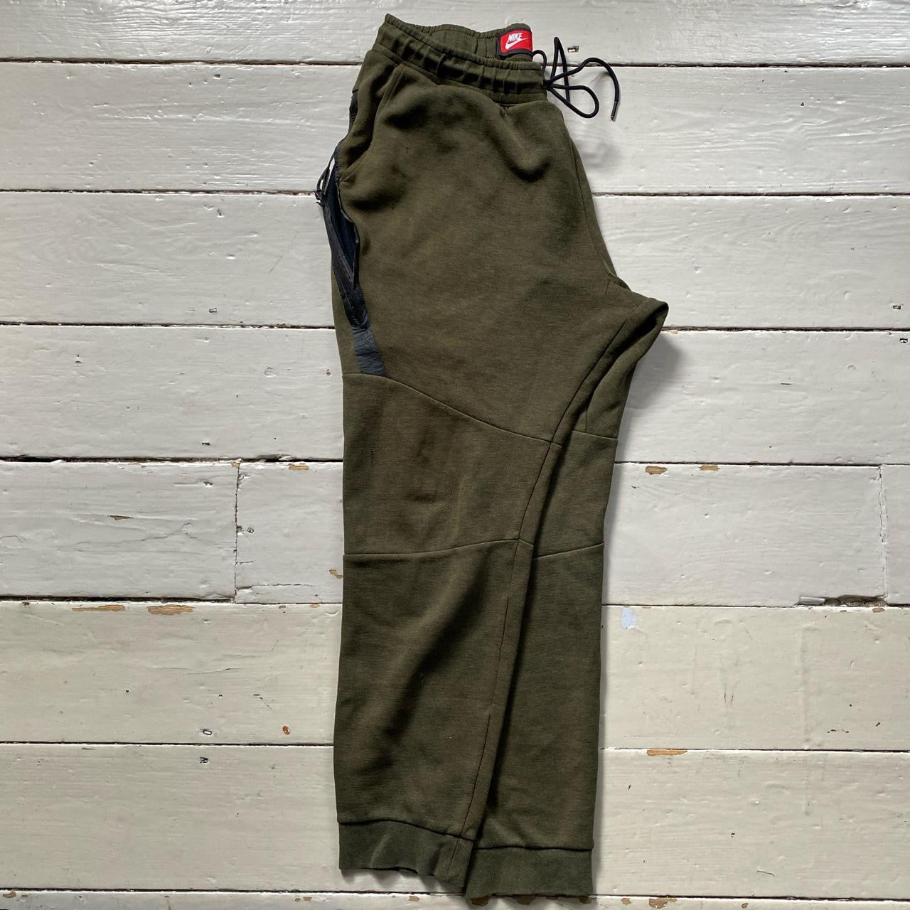 Nike Tech Fleece Khaki Joggers (XL)