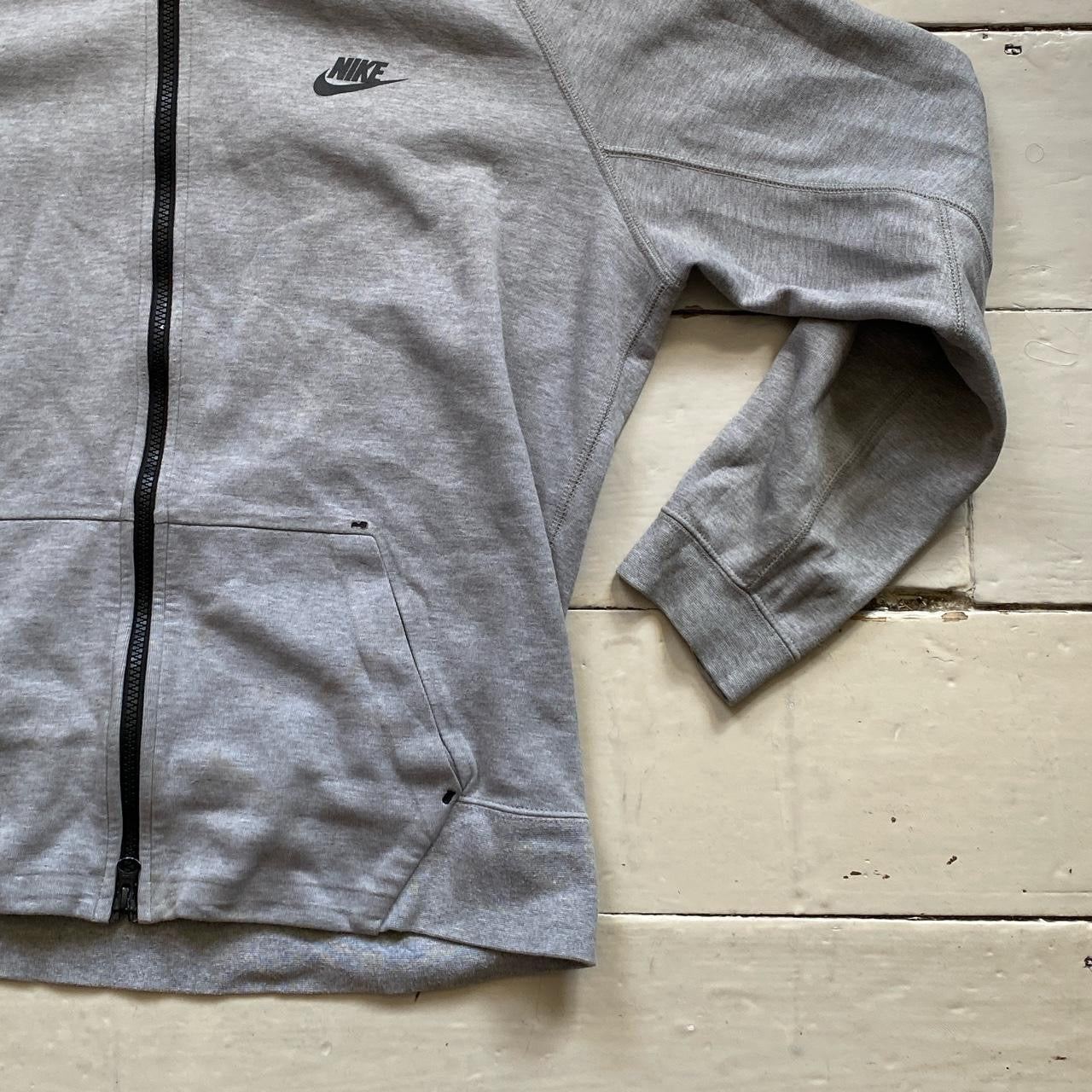 Nike Tech Fleece Old Season Grey Hoodie (Large)