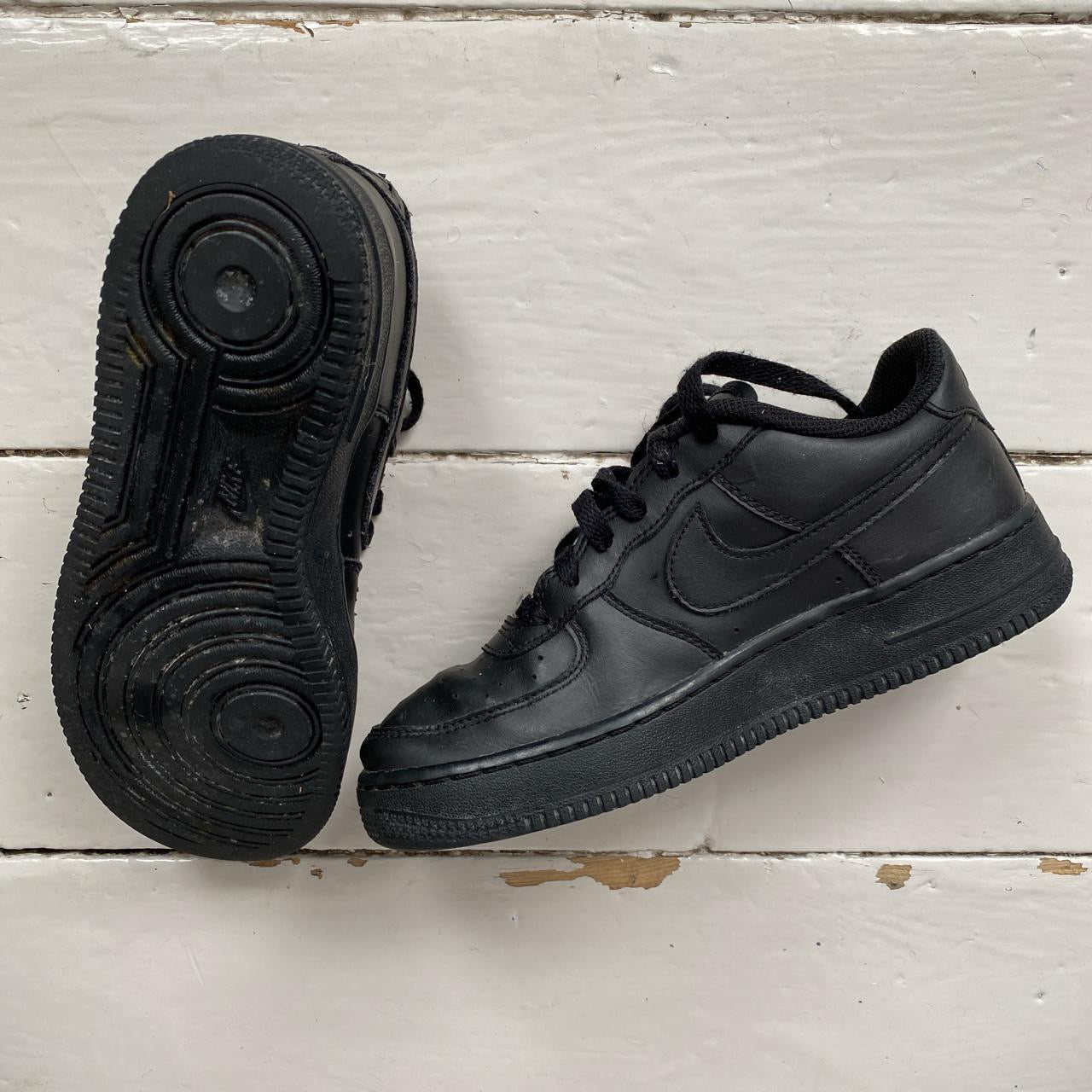 Nike Air Force 1 Black (UK 4)