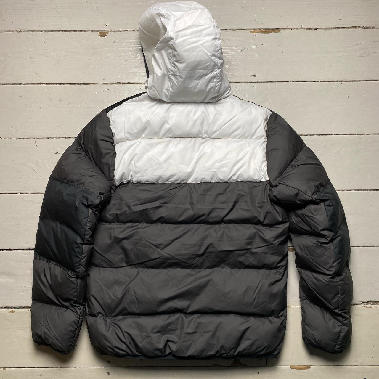 Nike Air Max Puffer Jacket (Medium)