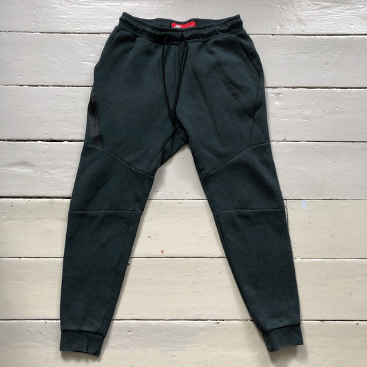 Nike Tech Fleece Green Bottoms (Small)