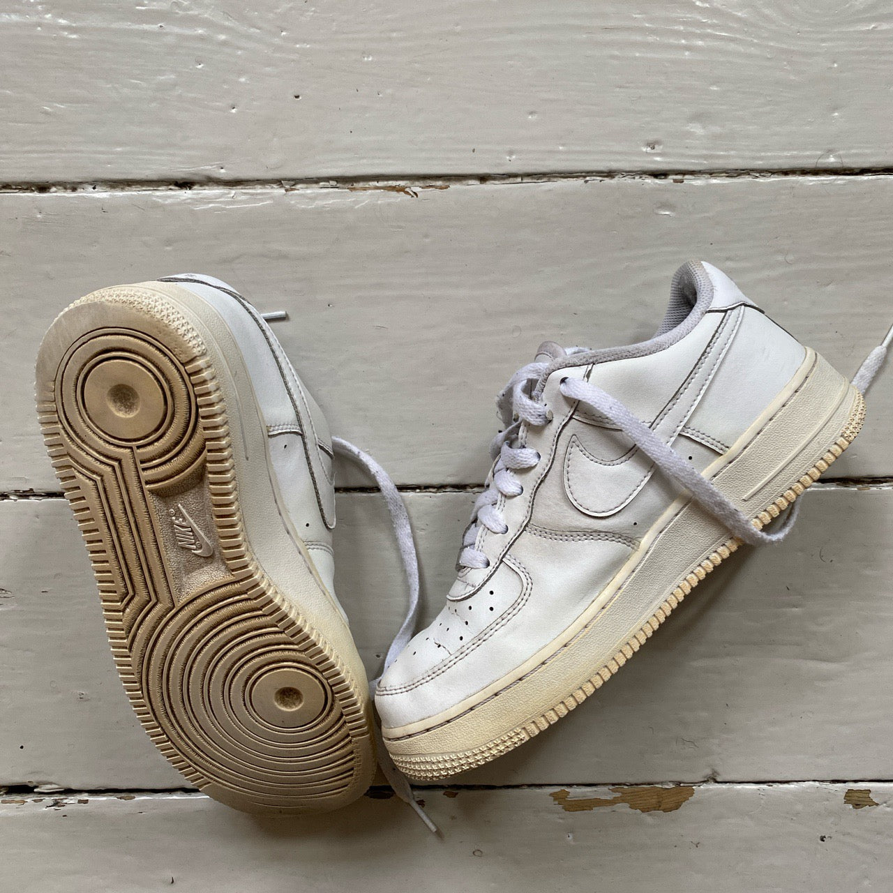 Nike Air Force 1 White (UK 6)