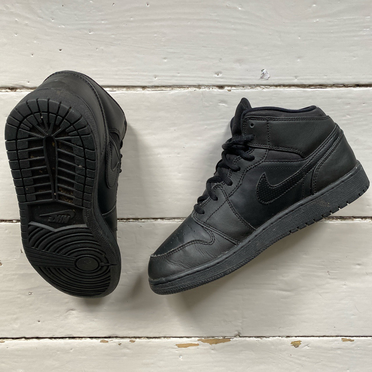 Nike Jordan 1 Mid Black (UK 5.5)