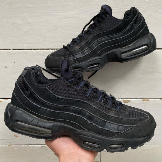 Nike Air Max 95 Black (UK 9.5)