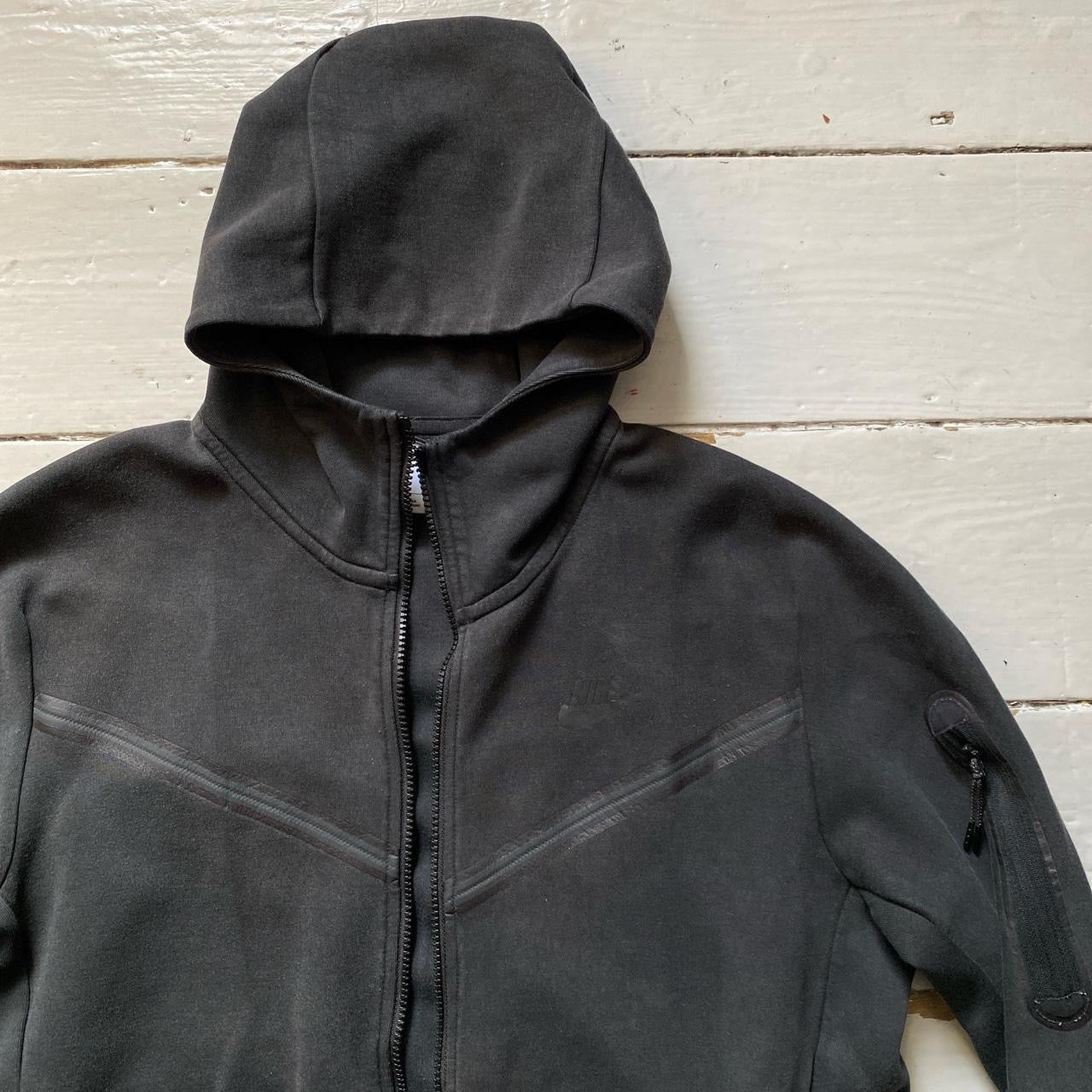 Nike Tech Fleece Black Hoodie (Medium)