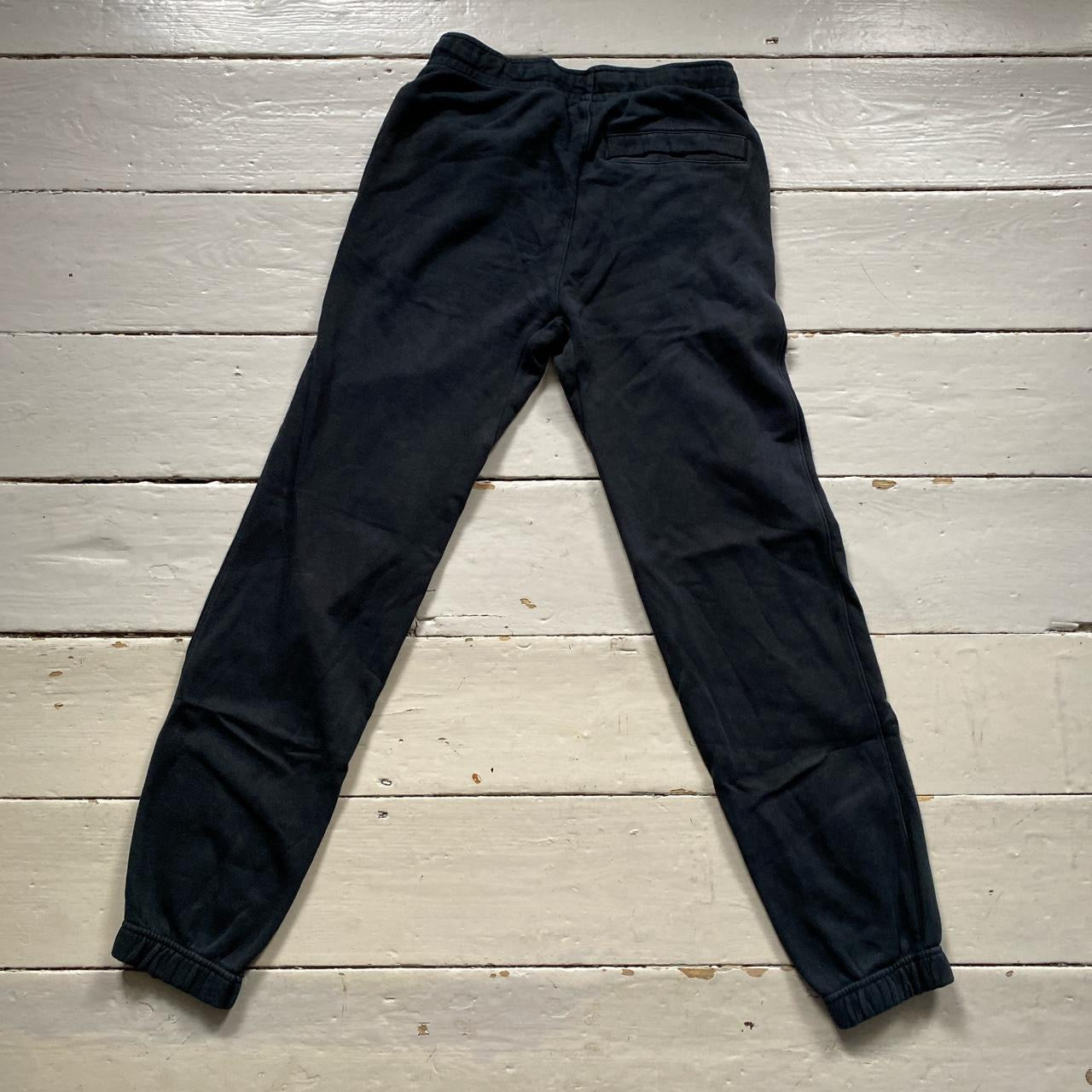 Nike Club Swoosh Black Joggers (XS)