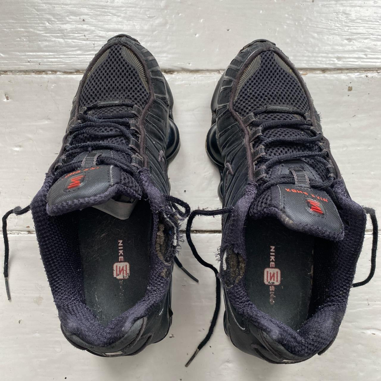 Nike Shox TL Black (UK 5.5)
