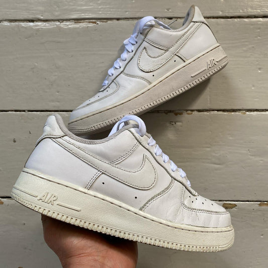 Nike Air Force 1 White (UK 6)