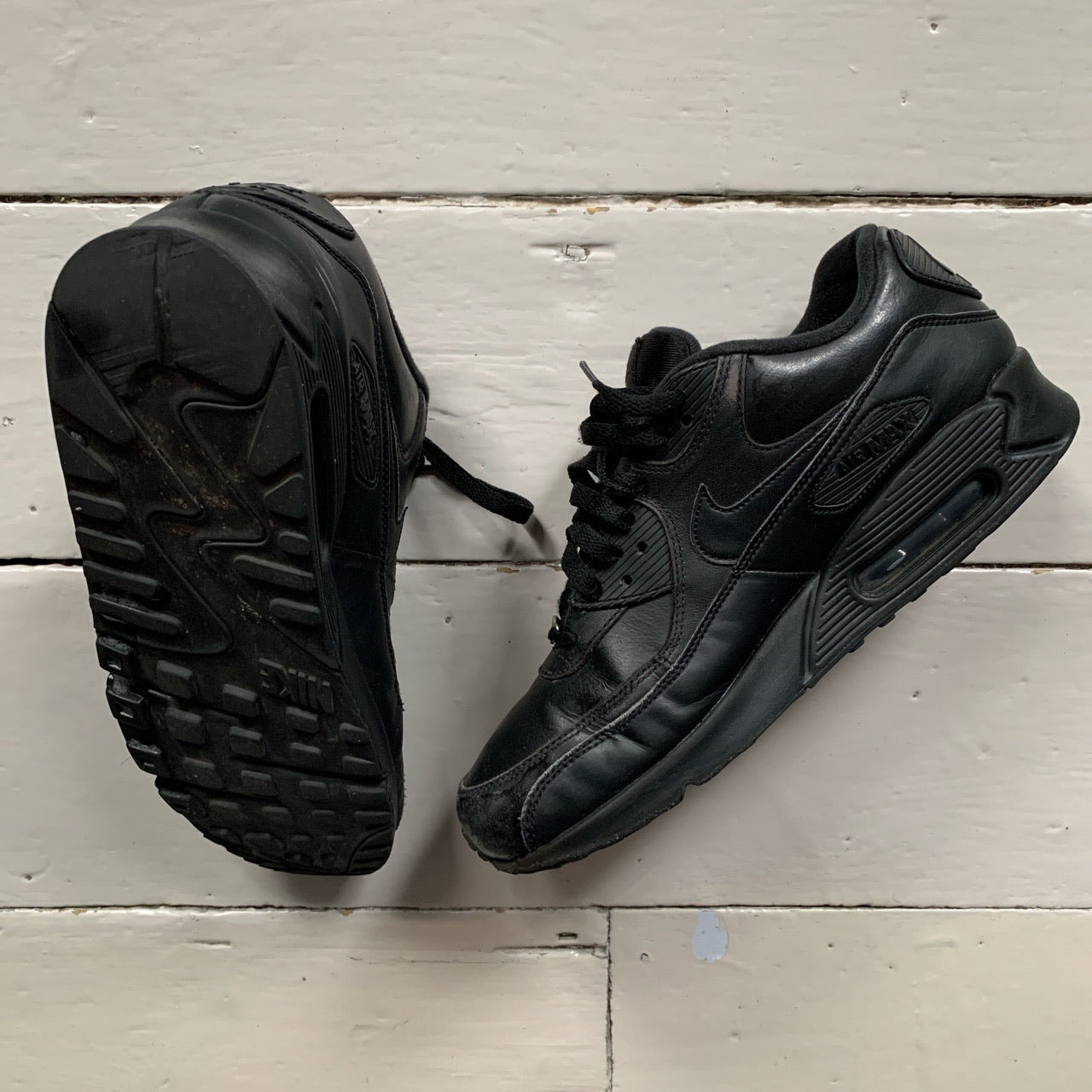 Nike Air Max 90 Triple Black (UK 8.5)
