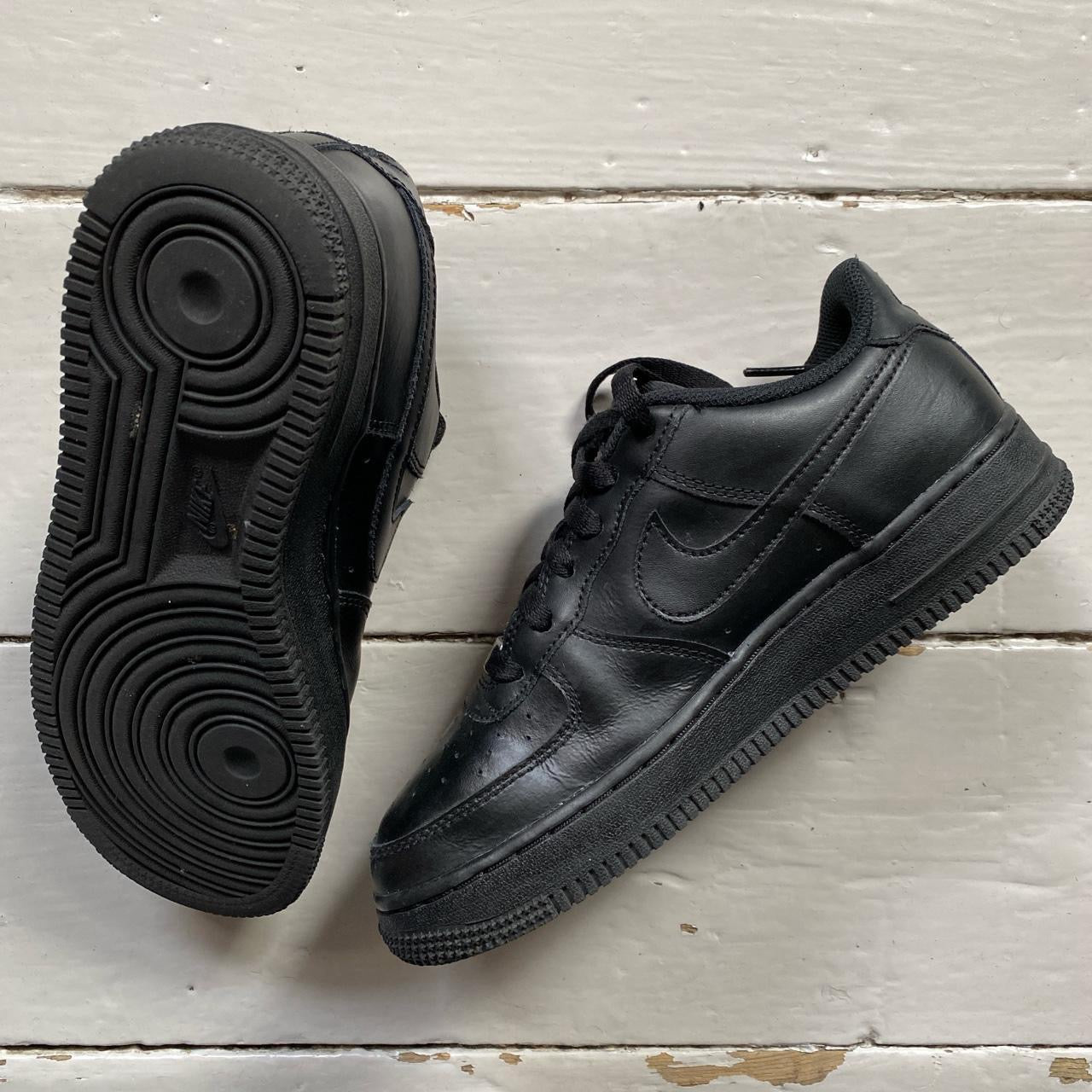 Nike Air Force 1 Black (UK 5)