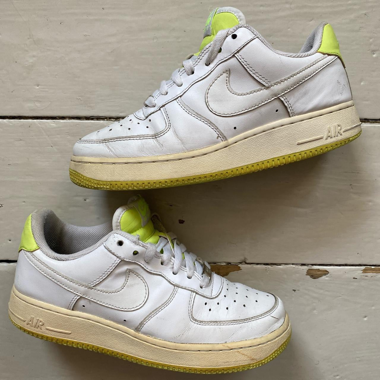 Nike Air Force 1 Neon White (UK 6)