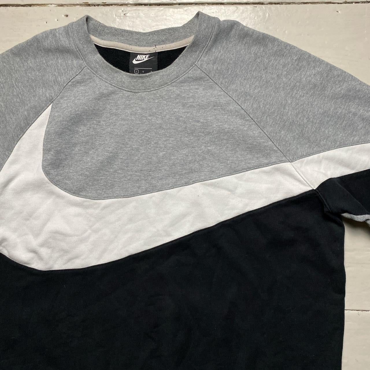 Nike Big Swoosh Grey Jumper (Large)